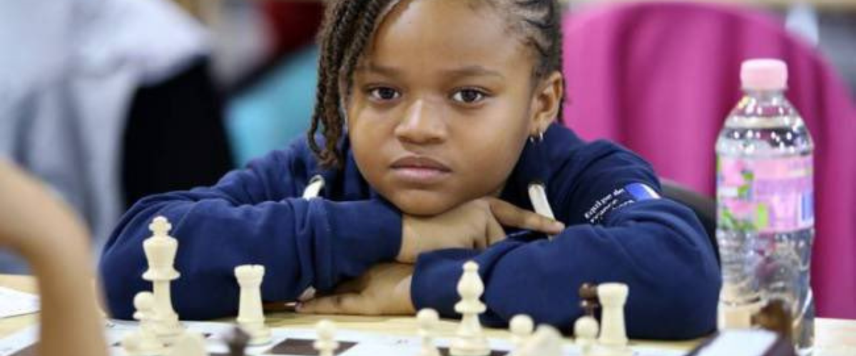 Eline Mencé, 6ans, championne d'échecs